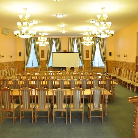 Tisa Hotel Petropavlovskaya Borshchagovka Екстериор снимка