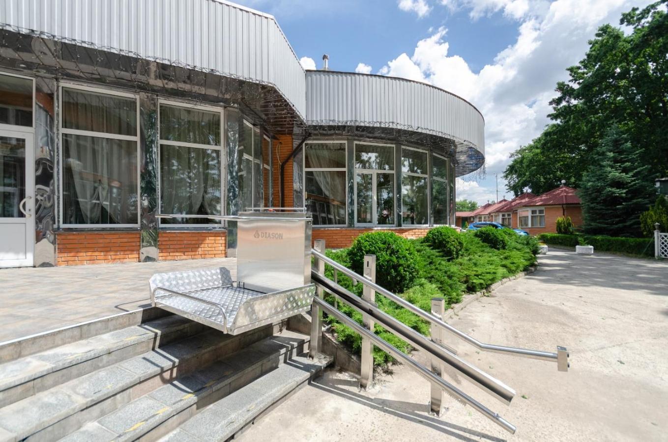 Tisa Hotel Petropavlovskaya Borshchagovka Екстериор снимка